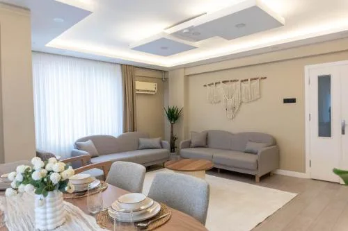 Elis Homes