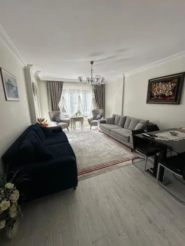 Konyaaltı gürsu denize sıfır sahilde full eşyalı lüks daire