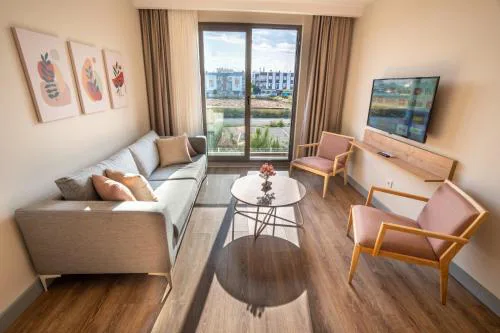 Letstay Marine Homes