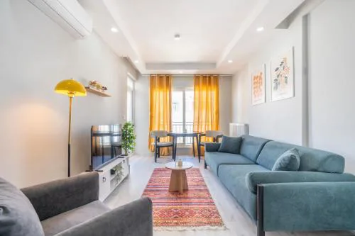 Stylish 2BR in City Center & Elissa