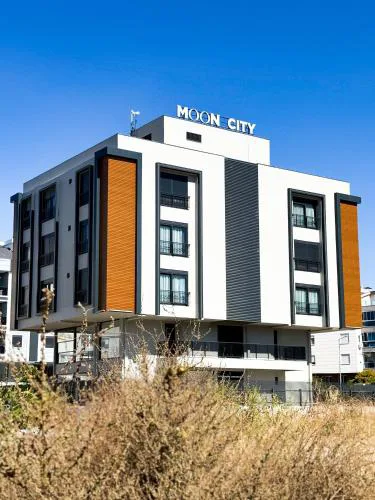 Moon City