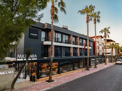 Nivasole Lara Hotel