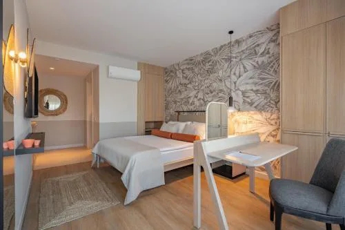Oli Hotel and Suites