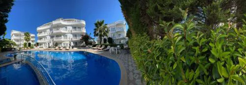 BELKA GOLF RESİDENCE Poolside apt1 Belek