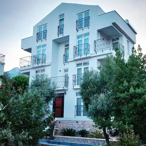 Seron Mountain House