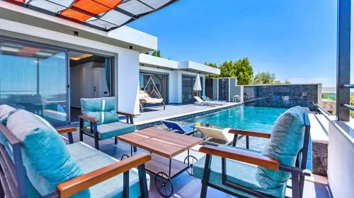 2 Bedroom Luxury villa in Uzumlu