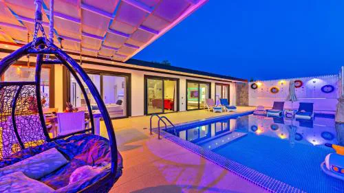 2 Bedroom Villa in Uzumlu - Private pool,Garden and Jacuzzi
