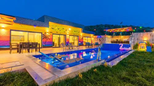 Caykoy Village 2 Bedroom Villa - Private pool and Garden
