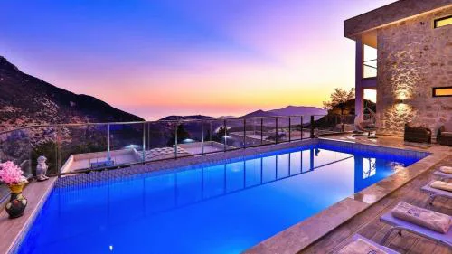 İslamlar 4 bedroom secluded villa with private pool hot tub