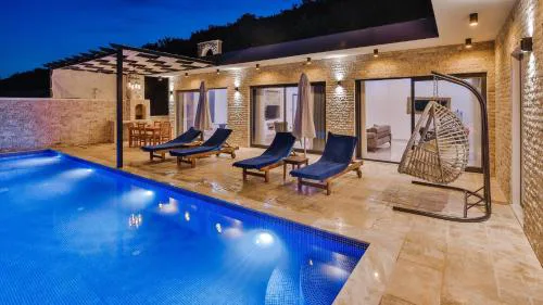 Islamlar Village 2 Bedroom Villa - Heated Indoor Pool