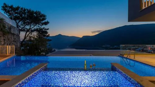 Kalamar bay 5 bedroom seaview villa with private pool hot tub