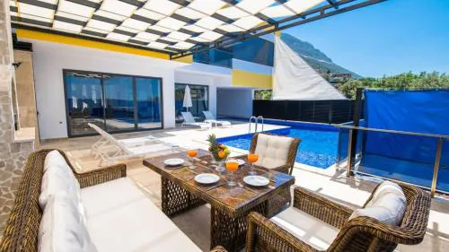 Kalkan 2 bedroom secluded villa with private pool hot tub