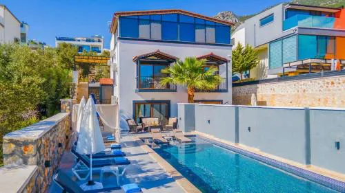 Kalkan 3 bedroom Villa within walking distance to the town