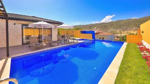 Sarıbelen 2 bedroom secluded villa with private pool hot tub