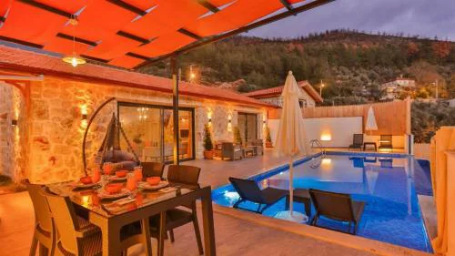 Üzümlü 1 bedroom secluded villa with private pool hot tub