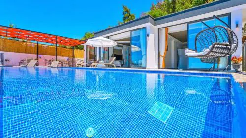 Üzümlü 2 bedroom secluded villa with private pool hot tub