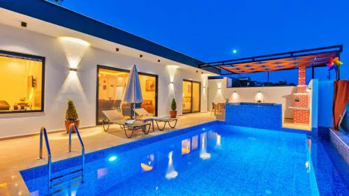 Uzumlu Village 2 Bedroom Luxury Villa with Pool