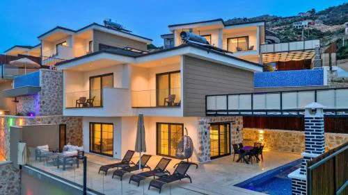 Yeşilköy 2 bedroom secluded villa with private pool hot tub