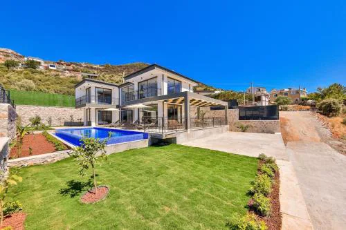 3 Bedroom Luxury Villa, Private Pool, Near Kalkan