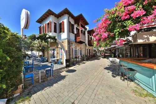 50 meters to the Long Bazaar in LavantaKaş 1 Kaş Square