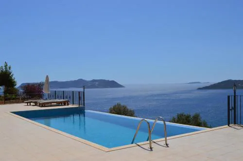 Carpici Kas, Luxury 3 Bed, 3 Bath, Duplex Apartment