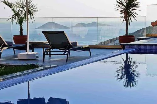 Centrally located Luxury Villa: Alesta