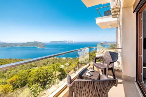 Golden Rose Suit pension