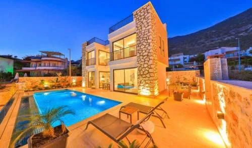 Honeymoon Villa with Luxury Indoor and Outdoor Pools in Kalkan