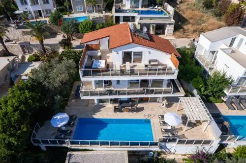 Lumiere Villas 3