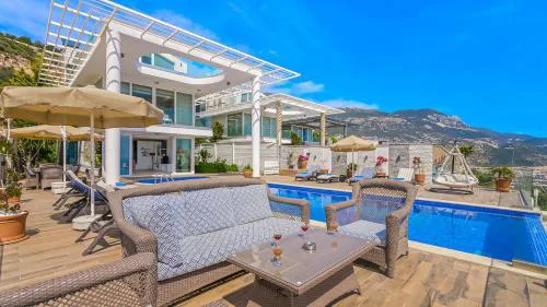 Luxury Villa with Sea View and Private Pool