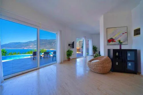 Villa with Sea View and Pool VİLLA HANS