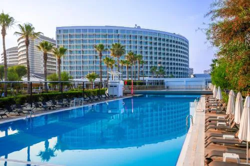 Crystal Centro Pearl Collection - Ultimate All Inclusive