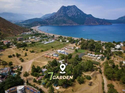 7 Garden Bungalow / Camping