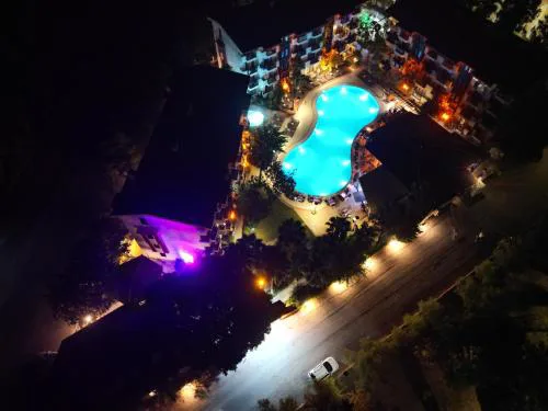 LEMAS SUITE HOTEL