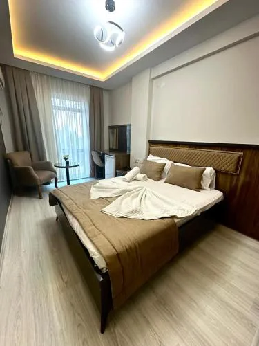 Grand Diamond Hotel