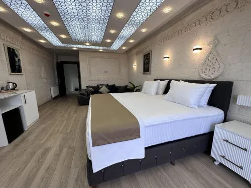 Beyaz Köşk Hotel & Cafe