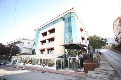 Grand Nora Hotel
