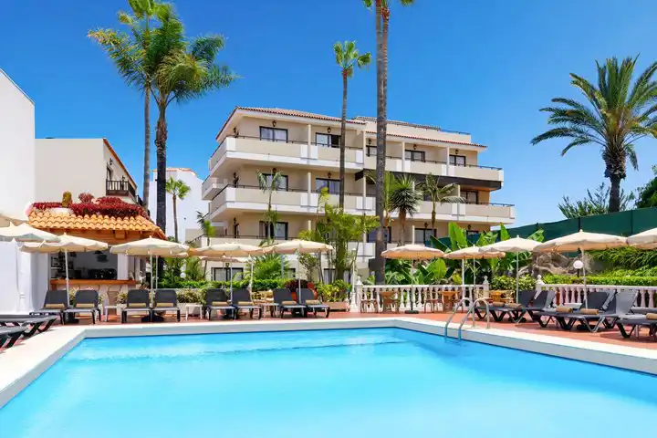 Hotel Don Manolito