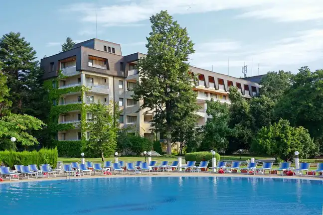 HVD Lotos Hotel - All Inclusive à-la-carte, Private Beach & Free Parking