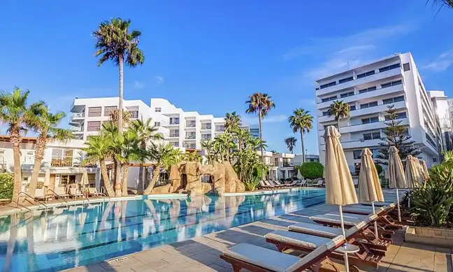 Adams Beach Hotel & Spa