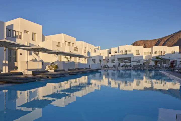 Aqua Blue Beach Hotel