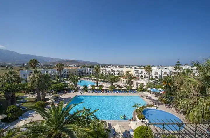 Tigaki Beach Hotel